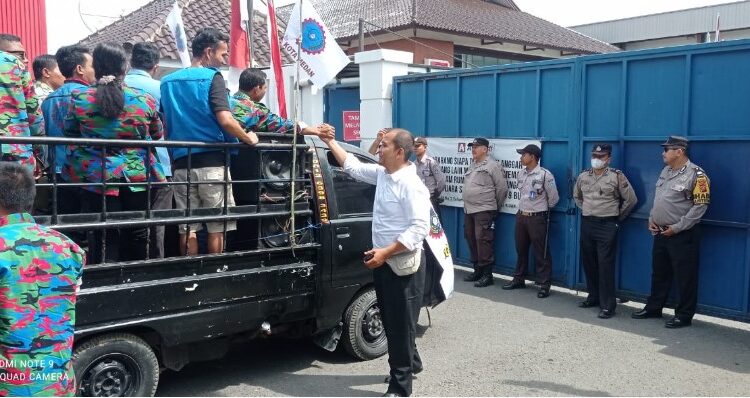 Polrestabes Kawal Demo Dualisme Organisasi Buruh di Amplas