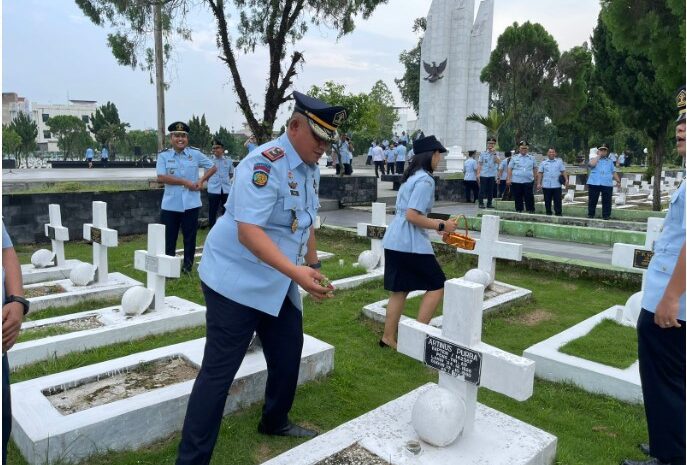  Semarak HDKD Ke–78, Lapas Binjai Ikuti Upacara Tabur Bunga