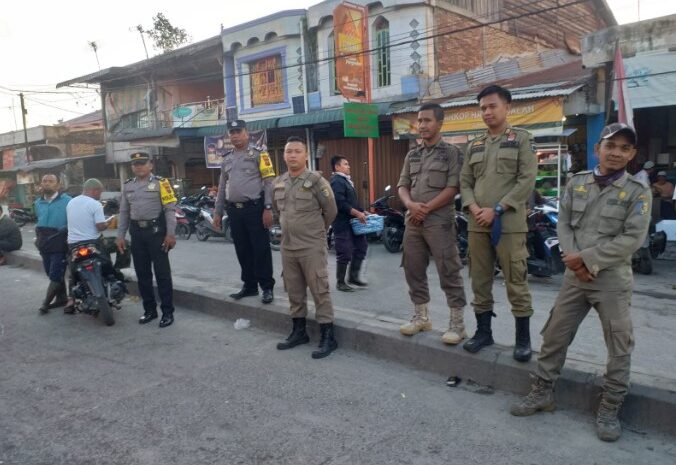  Polsek Labuhan Ruku Bersama Pihak Terkait Tertibkan Pedagang Ikan Liar