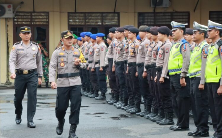  Kapolres Sibolga Pimpin Apel Gelar Pasukan Ops Zebra Toba 2023