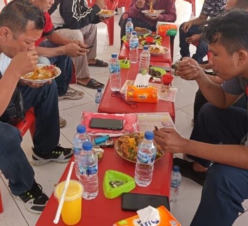  Wartawan Sergai Nikmati Kuliner di Saujana Rasa Kota Rampah