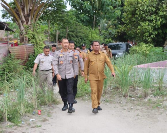  Bupati dan Kapolres Sergai Tinjau Lahan Peruntukan Bakal Kantor Polsubsektor di Sei Bamban