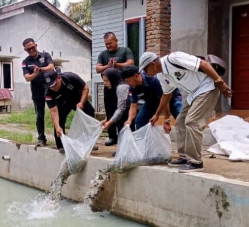 PWI Sergai Tabur 2500 Bibit Ikan Nila