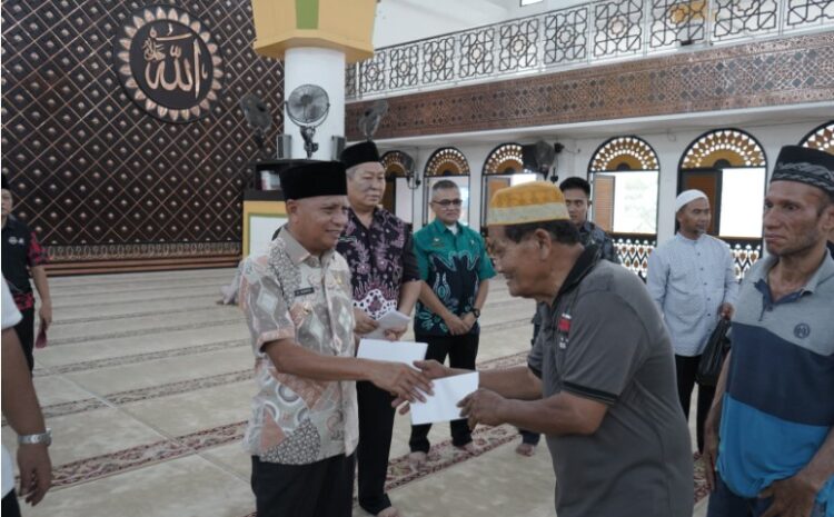 Bupati Asahan Berharap Santunan Kepada Anak Yatim dan Tukang Becak Dapat Bermanfaat