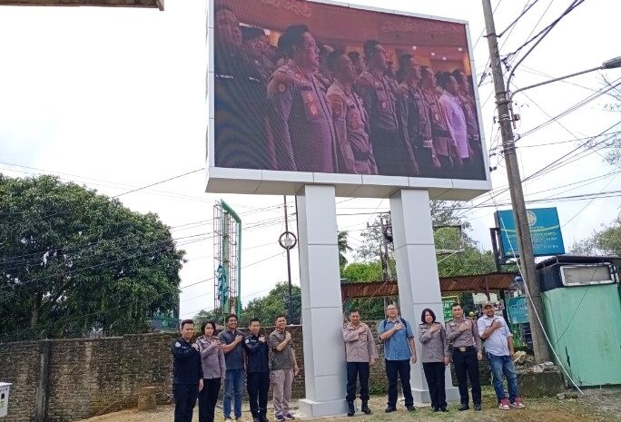  Tim Divisi Humas Polri Kunjungi Polsek Pancur Batu, Asistensi Pekerjaan Pengadaan Led Outdoor Videotron