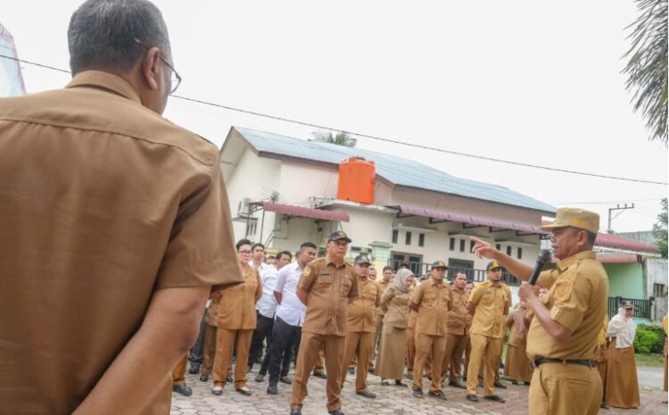  Jadi Inspektur Apel, Bupati Sergai Ingatkan ASN Pentingnya Disiplin