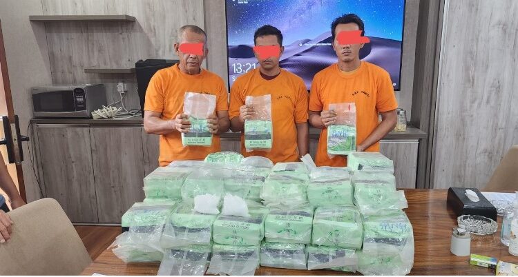  Polrestabes Medan Sikat Tiga Pengedar Sabu Jaringan Internasional Malaysia di Batubara, 65 Kilogram Sabu Disita