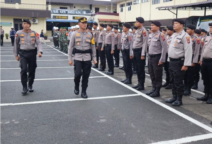  Kapolrestabes Medan Pimpin Apel Gelar Pasukan Ops Mantap Brata Toba 2023-2024