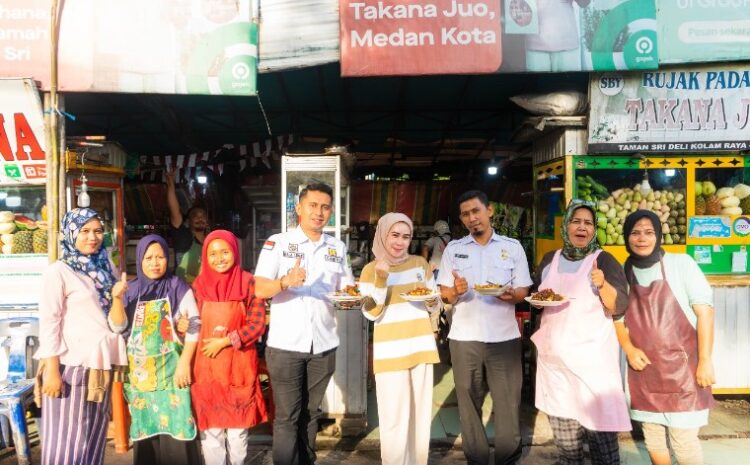 Rujak Legend Kolam Deli, UMKM Binaan Kelurahan Mesjid yang Sudah Ada Sejak Tahun 1975