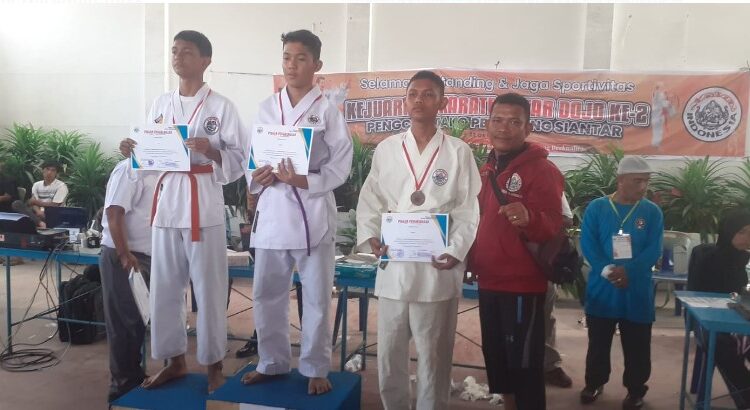  Dojo Michigan Raih Juara I Umum Kejuaraan Karate Pengcab Tako P. Siantar