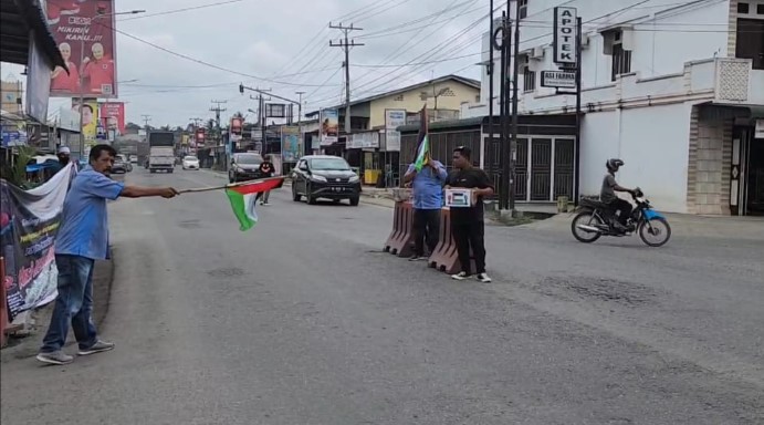  Hari Kedua Penggalangan Dana PJS Bersama PWI Batubara, Darmansyah: “Kita Merasa Terpanggil dan Ingin Meringankan Beban Warga Palestina”