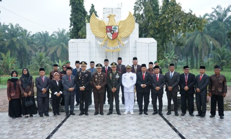 Pemkab Asahan Gelar Upacara dan Ziarah ke Makam Pahlawan