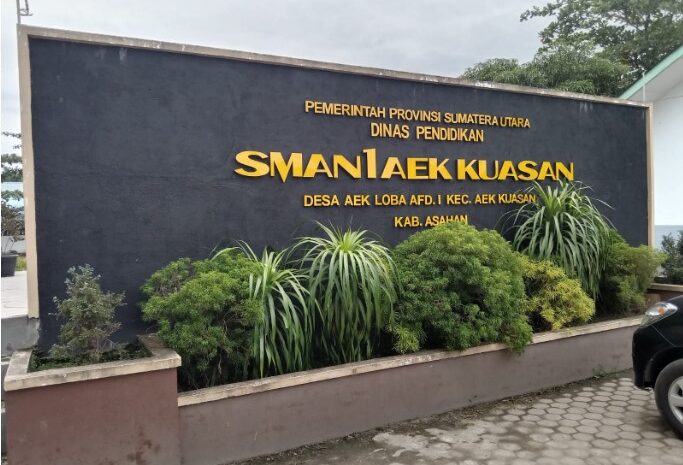 Berdalih Sumbangan Perbaikan WC, Kepsek dan Komite SMAN1 Aek Kuasan Kutip Rp.120.000/Siswa