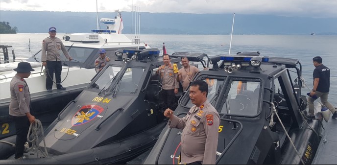 Amankan Event Aquabike Jetski Danau Toba, Polairud Polda Sumut Turunkan Kapal Bermanuver Tinggi