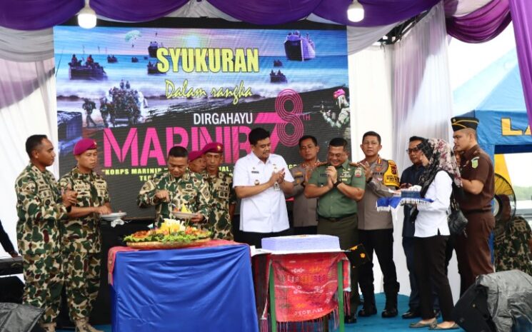  Kapolrestabes Medan Ikuti Hut Ke-78 Korps Marinir di Belawan