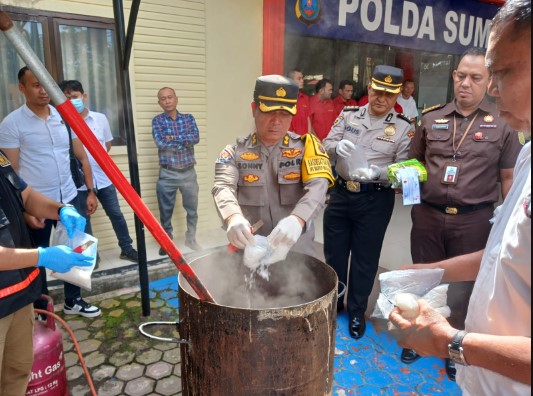  Polda Sumut Gelar Pemusnahan Barang Bukti, 9 Kg Sabu Direbus