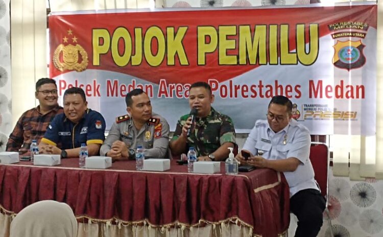  Polsek Medan Area Gelar Pojok Pemilu di Kantor Camat Medan Area