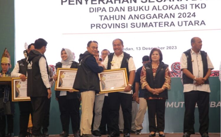  Pemkab Asahan Terima Penghargaan Penyaluran Dana Desa Terbaik Tahun 2023