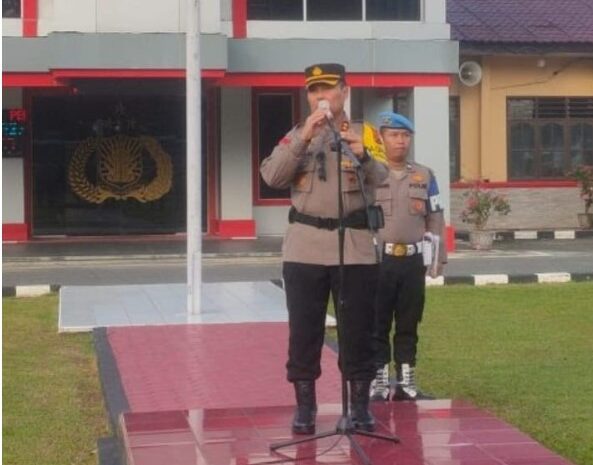  Pimpin Upacara Perdana, Kapolres Labuhanbatu Tegaskan Seluruh Personil Budayakan Disiplin Tugas