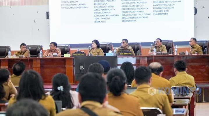 Bupati Karo Ikuti Rapat Percepatan Penyusunan DPA-SKPD dan Anggaran Kas SKPD TA 2024