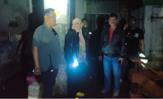 Gerak Cepat Kapolsek Medan Kota Amankan Kebakaran Kios Pusat Pasar Medan