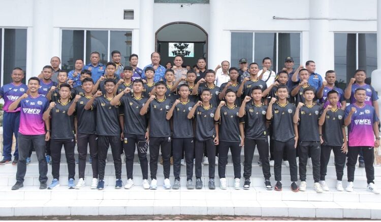  Lepas Tim Sepakbola SSB Mezzaluna, Wakil Bupati Asahan Beri Apresiasi