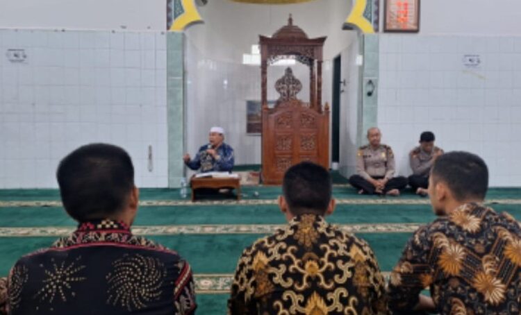 Polrestabes Medan Rutin Gelar Binrohtal Untuk Personel Beragama Islam dan Kristen