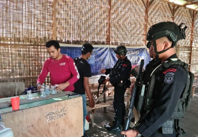 Polda Sumut Robohkan Barak Narkoba di Jalan Selambo Percut Sei Tuan