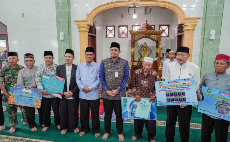  Tak Hanya Pusat Kegiatan Keumatan, Bobby Nasution Ingin Masjid Mandiri Bantu Warga Sekitar