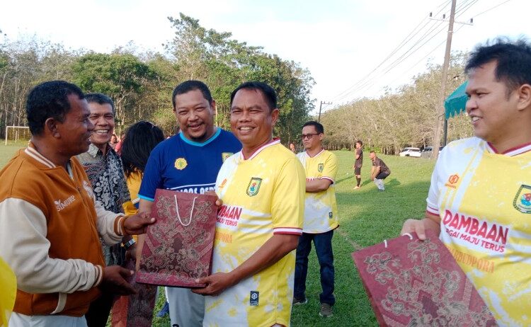 Raih Penghargaan Penyuluh Terbaik Tingkat Nasional, 5 PPL Sergai Diberikan Bingkisan