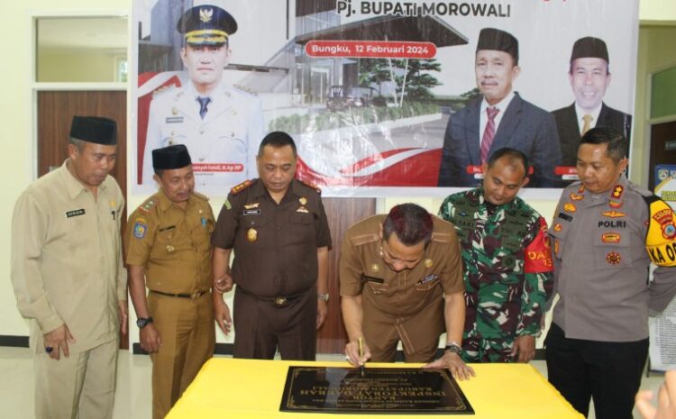  Pj Bupati Morowali Resmikan dan Tandatangani Prasasti Kantor Baru Inspektorat