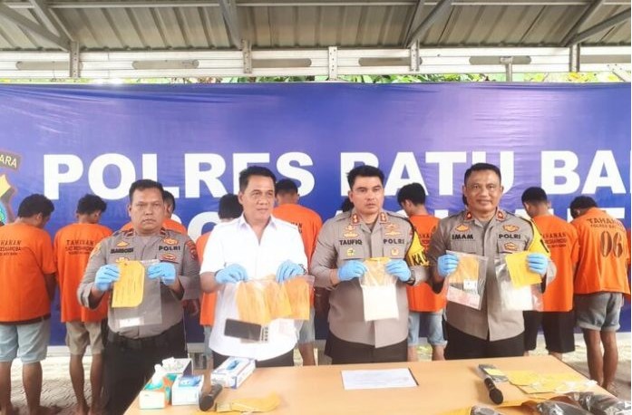 Polres Batubara Tangkap 12 Tersangka Bersama 1 Kg Sabu