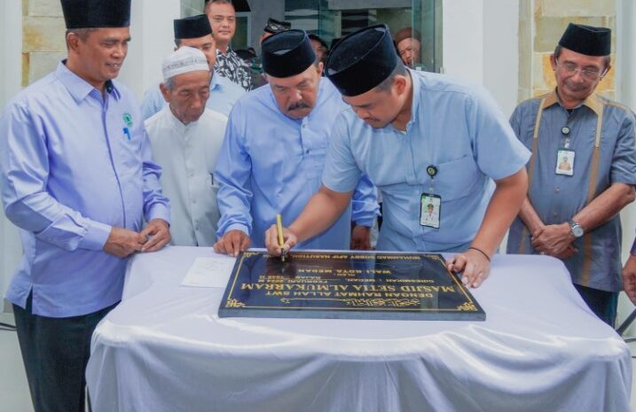 Sering Dibawa Salat Almarhum Ayahanda Semasa Kecil, Bobby Nasution Resmikan Masjid Setia Al-Mukarram