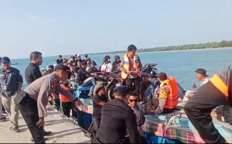  Kawal Logistik Pemilu Ke Pulau Hinako, Personel Polres Nias Bertarung Dengan Ombak Samudra Hindia