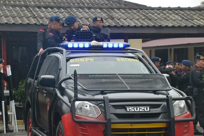  Sat Brimob Polda Sumut Laksanakan Latihan PHH Antisipasi Gangguan Kamtibmas