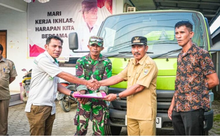 PT IMIP Serahterima Truk Sampah Untuk Bahodopi