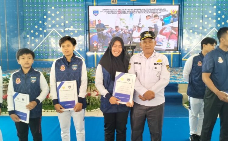  Echa Febriyana FN Putri Kades Taraman Jaya Peraih Medali Emas, Terima Reward Dari Bupati Oku Timur