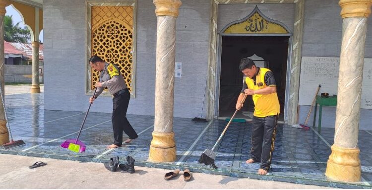 Kapolsek Labuhan Ruku Ajak Umat Muslim Berbuat Kebajikan di Bulan Suci Ramadhan