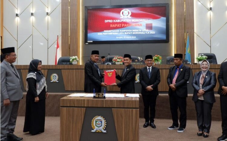 Pj Bupati Rachmansyah Ismail Sampaikan LKJP 2023 di DPRD Morowali