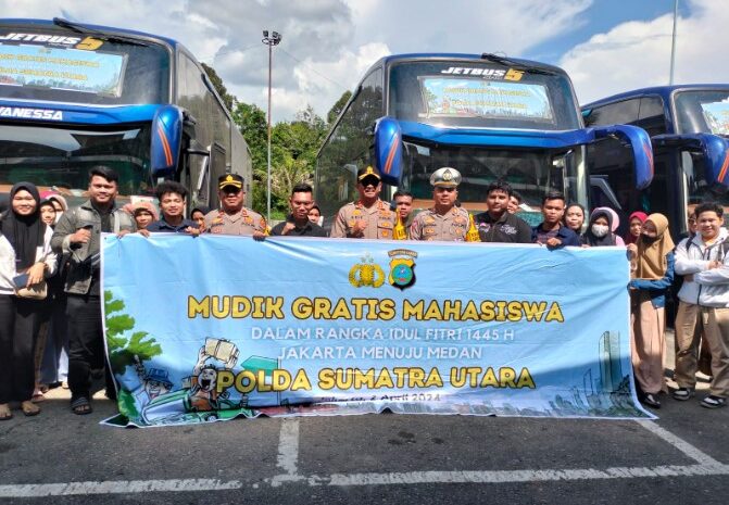  Rombongan Mahasiswa Mudik Gratis Polda Sumut Disambut Bupati dan Kapolres Madina