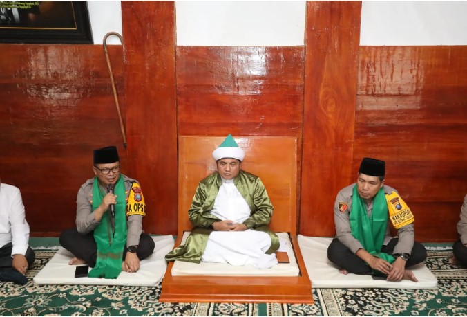 Kapolda Sumut Safari Ramadan Ke Kediaman Tuan Guru Batak