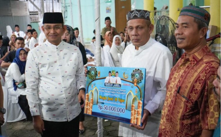 Safari Ramadan, Sekda Salurkan Bantuan Pemko Medan ke Masjid Jami’ Al Fajar Medan Maimun