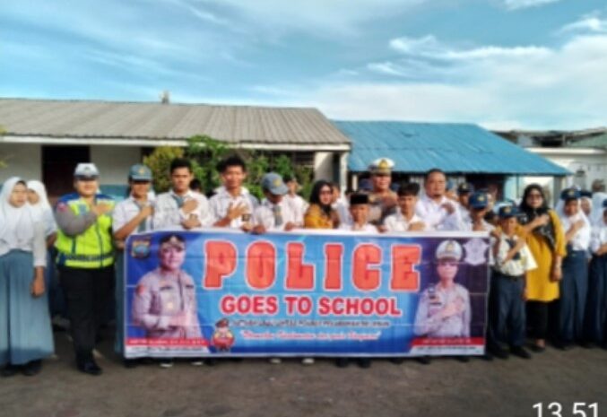 Satlantas Polres Pelabuhan Belawan Gelar Police Goes to School di SMP dan SMA Swasta Nurani