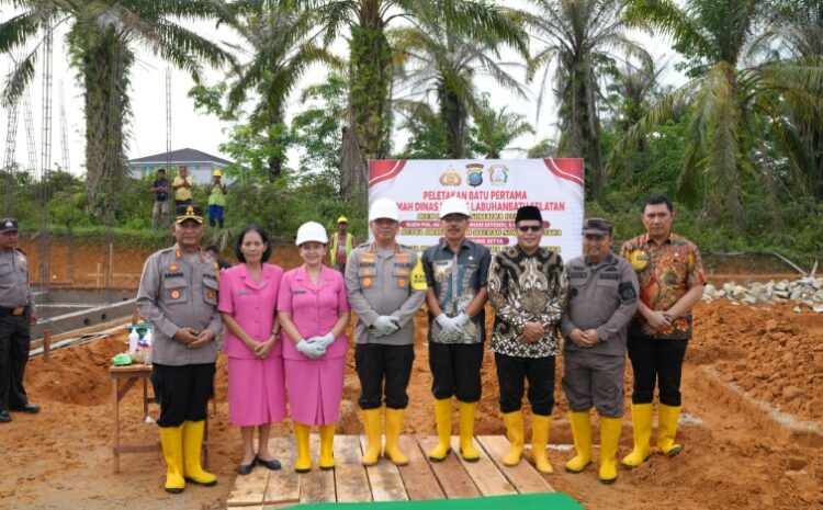 Kapolda Sumut Pimpin Upacara Peletakan Batu Pertama Rumah Dinas dan Penanaman Pohon di Labusel