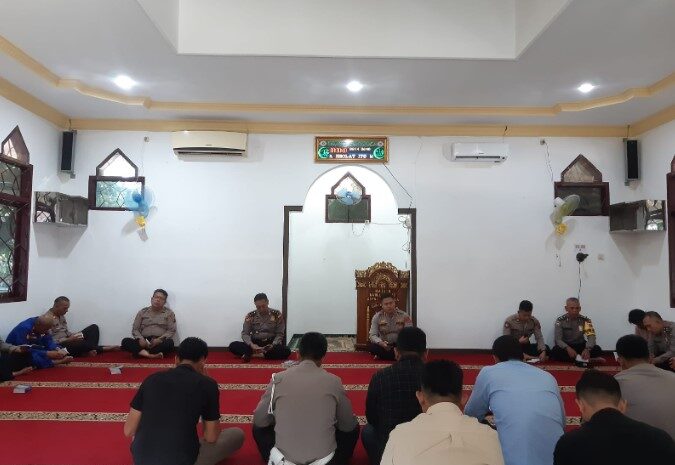 Polres Sibolga Gelar Binrohtal Untuk Personil Beragama Islam dan Kristen