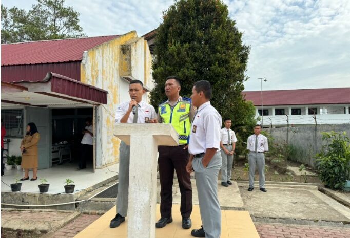  Police Go To School di SMAN 2 Balige, Satlantas Polres Toba Ajak Para Pelajar Tertib Berlalu Lintas