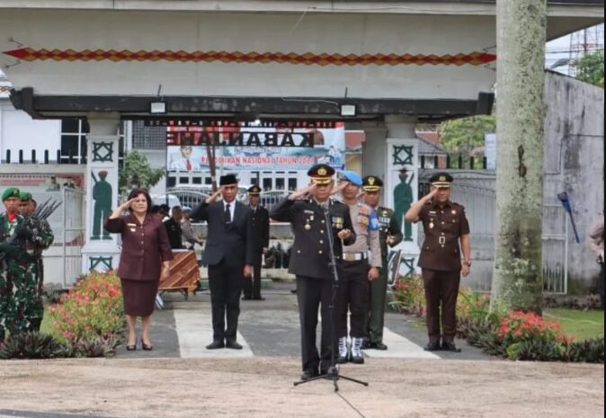  Kapolres Tanah Karo Peringati Hari Harkitnas dan Ziarah Ke Makam Pahlawan