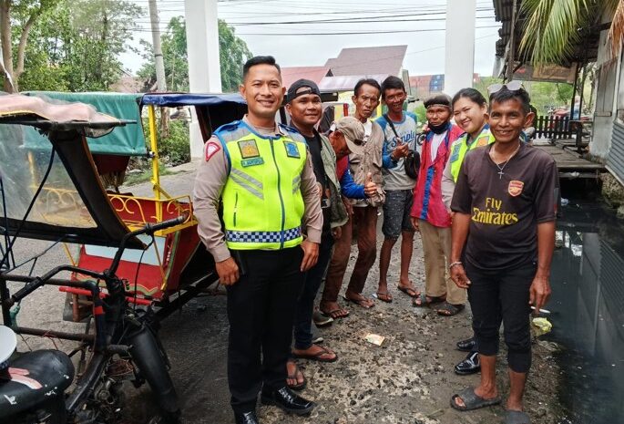 Satlantas Polres Pelabuhan Belawan Imbau Keselamatan Lalu Lintas Kepada Pengemudi Betor