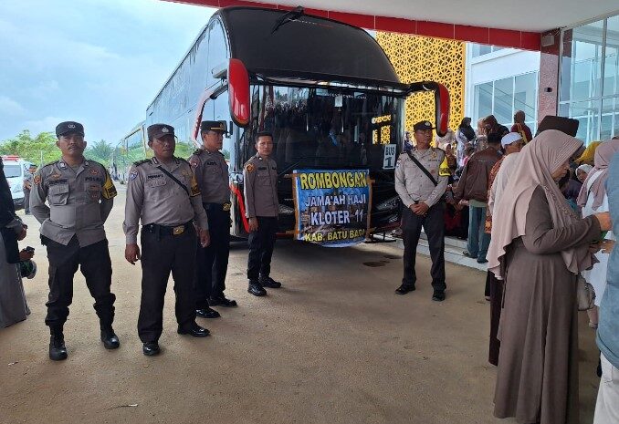 Polsek Lima Puluh Kawal Keberangkatan Jemaah Haji Batubara