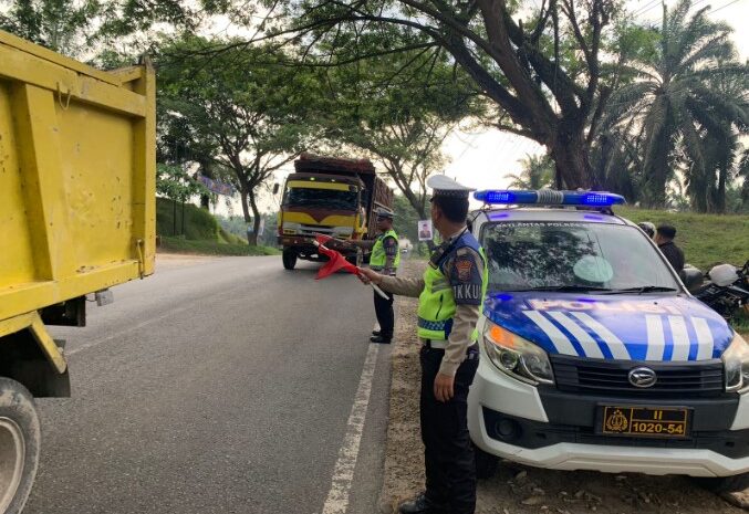 Satlantas Polres Batubara Patroli Kibas Sampaikan Imbauan Kepada Pengguna Jalan